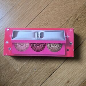 Clinique Glow To Go Cheek Palette Blush Trio NIB
